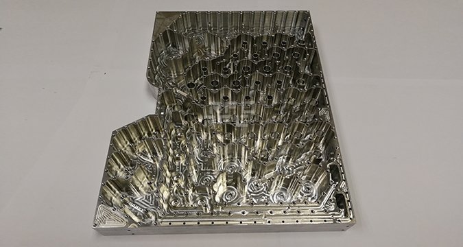 【嫩草国产17c精密】CNC精密（mì）零件加工類型怎麽樣區分