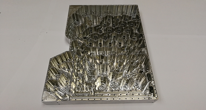 精（jīng）密腔體件加工